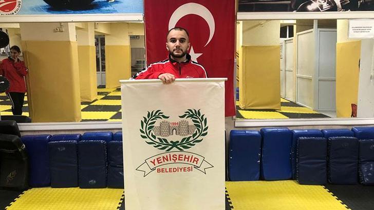 Diyarbakırlı sporcu, Türkiye'yi Dünya Kick Boks Şampiyonası'nda temsil edecek