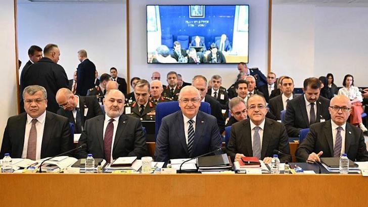 Bakan Güler: Türkiye, Yunanistan'la barış içinde ve müreffeh bir gelecekten yanadır