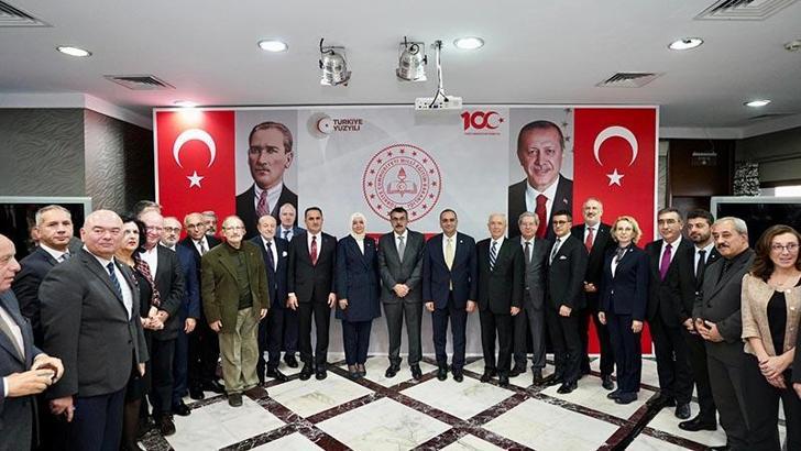 Bakan Tekin, azınlık okulları temsilcileriyle buluştu