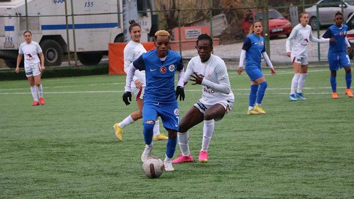 Hakkarigücü Kadın Futbol Takımı, Galatasaray'a 4-2 mağlup oldu