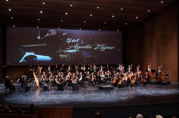 Siemens Türkiye Senfoni Orkestrası ilk konserini verdi