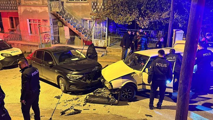 Takip sırasında otomobiliyle polis aracına çarpan ehliyetsiz sürücüye 41 bin lira ceza