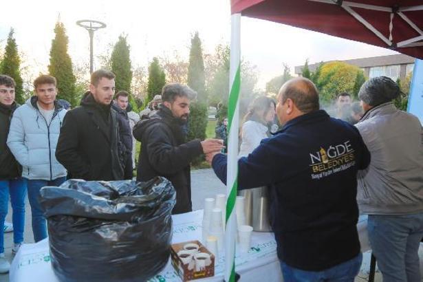 Niğde Belediyesi'nden üniversitelilere çorba