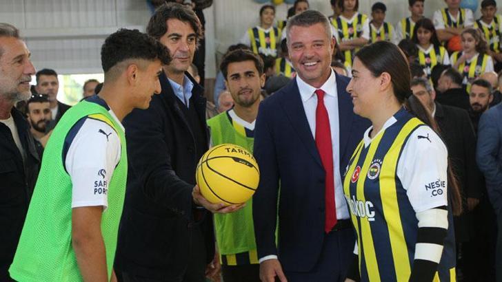 Sadettin Saran, 25’inci spor salonunu Şırnak’ta açtı