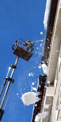 Erzurum'da 'buz kırma timi' görevde