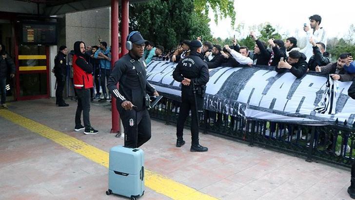 Beşiktaş'a Samsun’da çiçekli karşılama