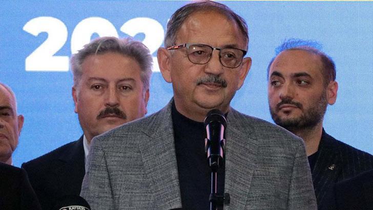 Bakan Özhaseki: Kol kola girip inşallah geleceği inşa edeceğiz