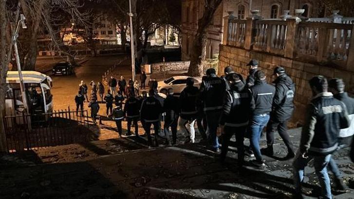 Kütahya’daki 'Daltonlar' çetesi operasyonunda 8 tutuklama