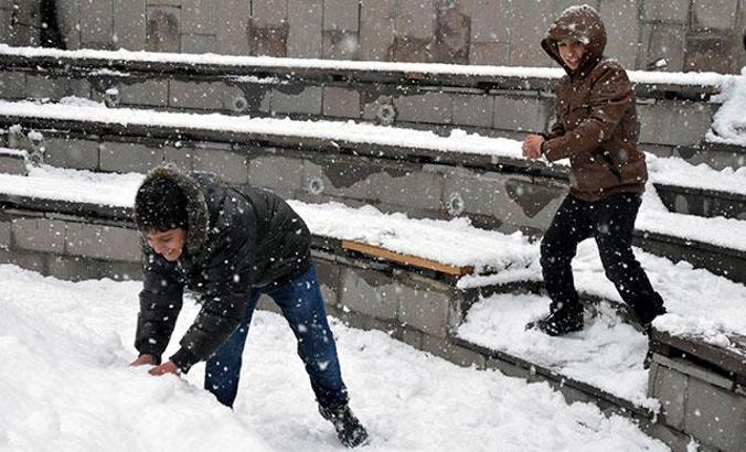 Erzurum’da okullar tatil