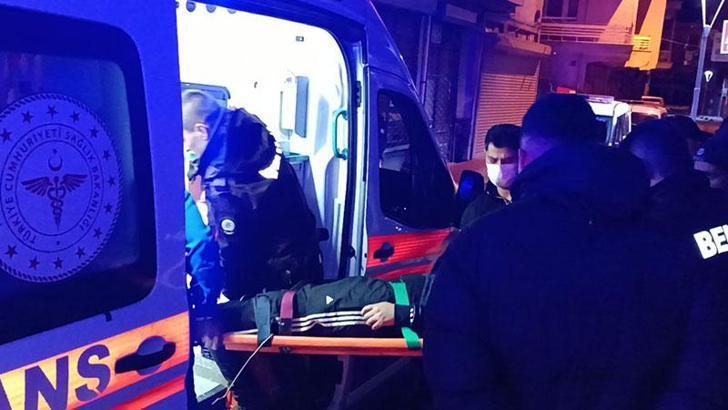 Kavga ettiği kişiden kaçarken çatıdan düşerek yaralandı