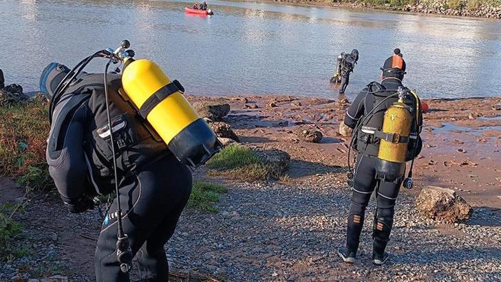 Dicle Nehri'ne atlayan kız kardeşlerden Zelin, aranıyor