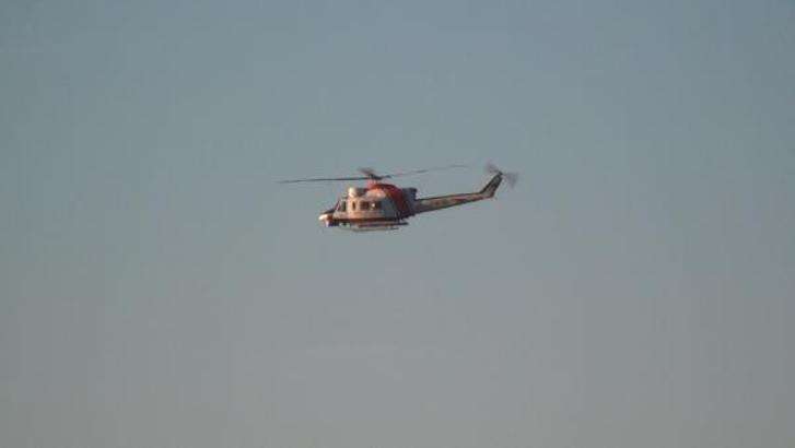 Rize'de odun toplamaya gittiği sahilde fırtınada kaybolan kadın aranıyor (2)