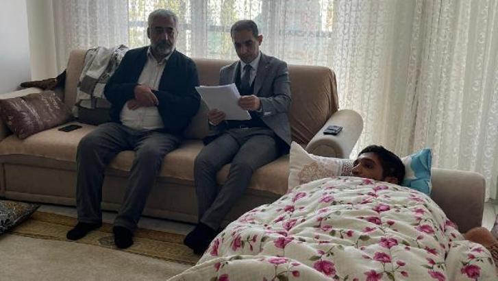 Başhekim Şirik, tedavisi süren gaziyi ziyaret etti