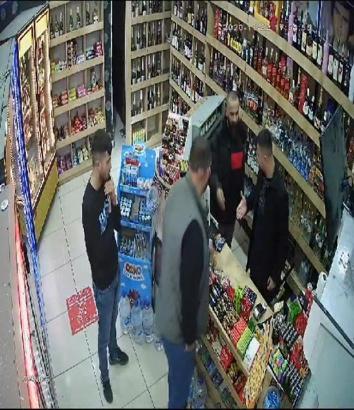 Esenyurt'ta Tekel bayiine yapılan silahlı saldırının görüntüleri ortaya çıktı