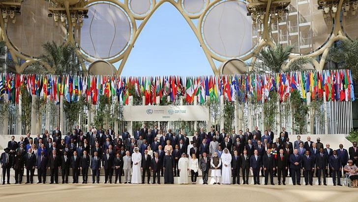 COP 28 Zirvesi’nde liderler aile fotoğrafı çekimine katıldı