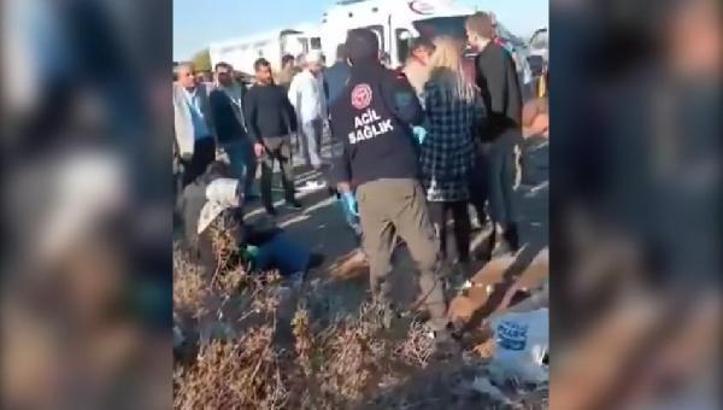 Şanlıurfa'da öğretmenleri taşıyan minibüs ile otomobil çarpıştı: 12 yaralı