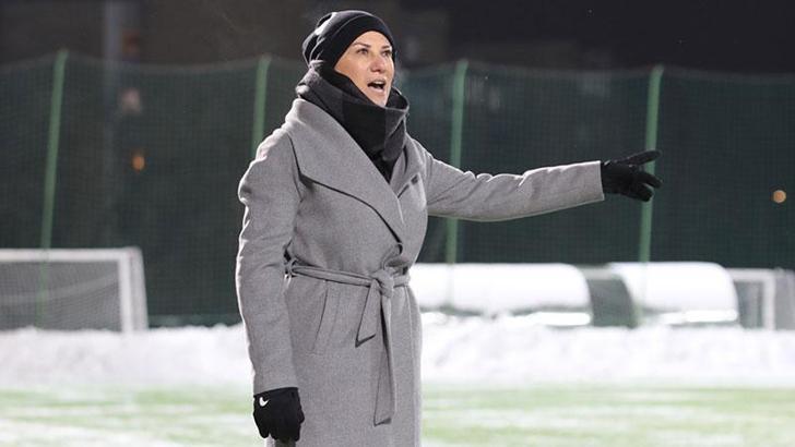 Necla Güngör Kıragası: Oyuncularım maçın başından sonuna kadar istekli bir oyun sergilediler