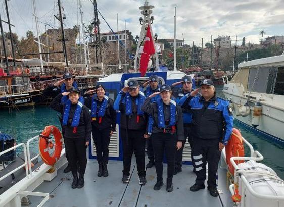 Antalya'da engelli gençler 1 günlüğüne polis oldu