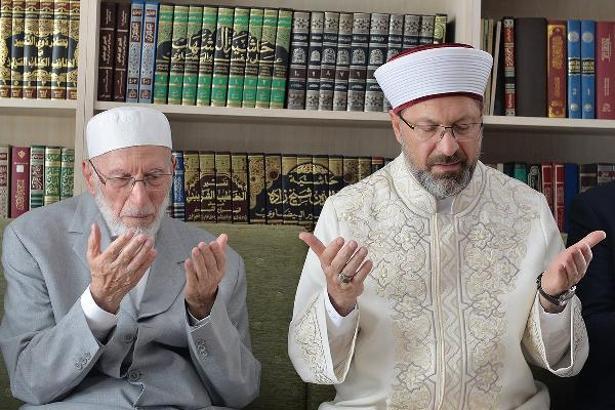 Eski Diyanet İşleri Başkanı Lütfi Doğan, hayatını kaybetti