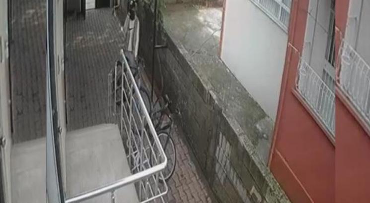 Adıyaman'da bisiklet hırsızlığı kamerada