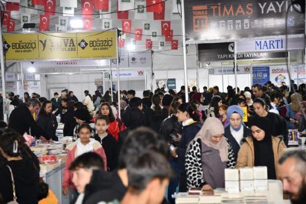 Osmaniye Kitap Fuarı, 100 bin ziyaretçi ağırladı
