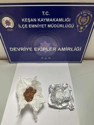 Edirne'de üzerinde uyuşturucuyla yakalanan 4 şüpheliye gözaltı