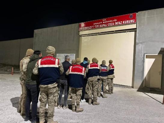 Ağrı’da altın hırsızları yakalandı