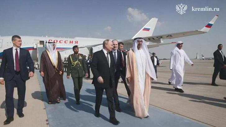 Putin, Birleşik Arap Emirlikleri’nde