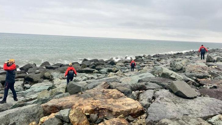 Rize'de dalgalara kapılan kadını arama çalışmalarında 10'uncu gün