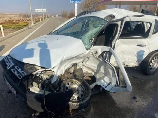 Kırşehir'de kaza; eski Ticaret Borsası Başkanı Arslan hayatını kaybetti, 2 ağır yaralı