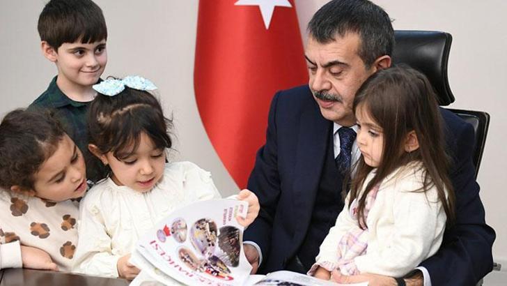 Bakan Tekin, Erzurum'dan gelen özel eğitim ve anaokulu öğrencileriyle bir araya geldi