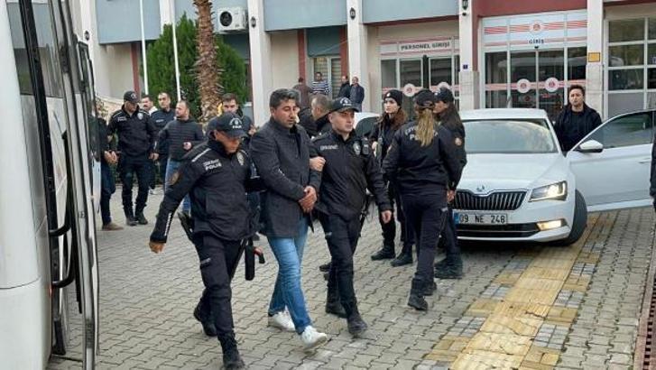 11 kişinin yaralandığı sopalı bıçaklı aile kavgasında tutuklu sayısı 17'ye çıktı