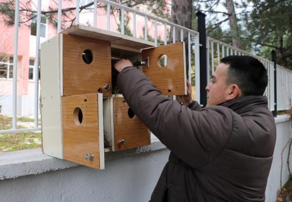Atık dolaplardan kuş yuvası yaptılar