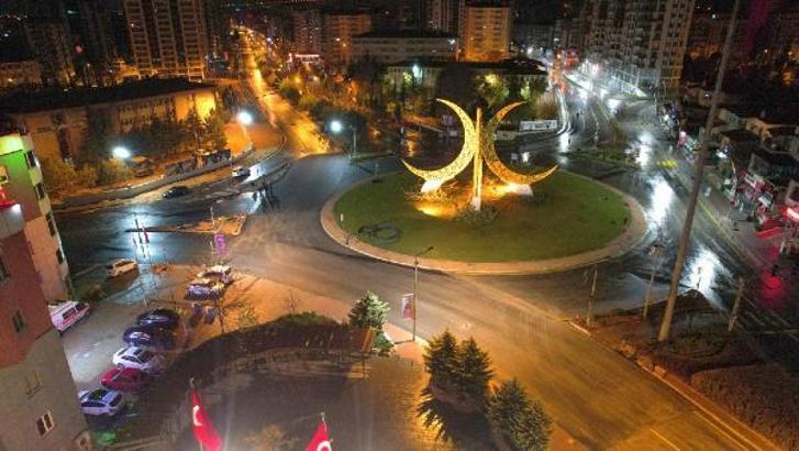 Niğde'de Şehitler Kavşağı genişletildi