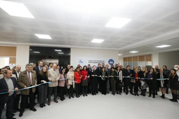 DEUSOSLAB sosyal bilimcilerin Türkiye'deki merkezi olacak