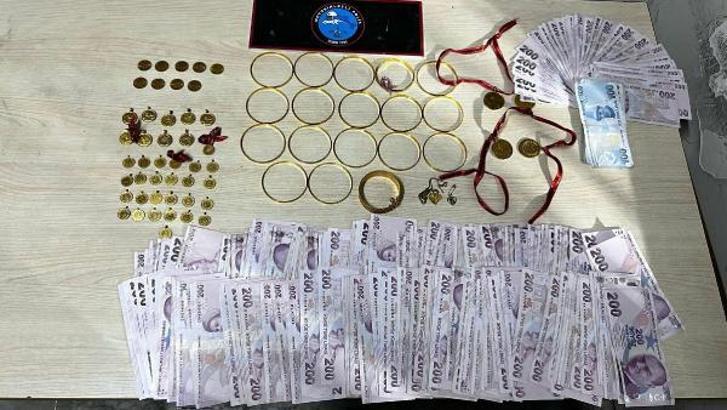 Taksideki telefon dolandırıcılığı şüphelisi polisin dikkati sayesinde yakalandı