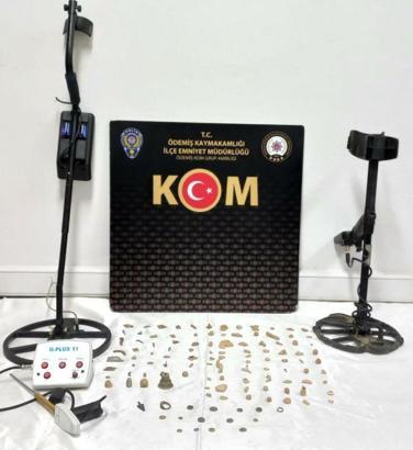 İzmir'de tarihi eser kaçakçılığı operasyonu; 2 gözaltı