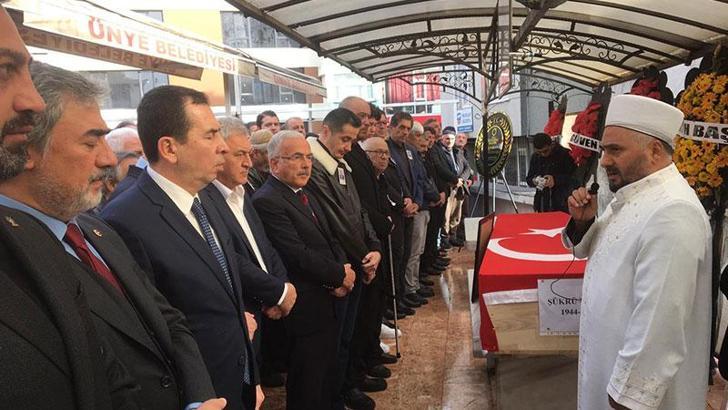 Eski Bakan Şükrü Yürür, son yolculuğuna uğurlandı