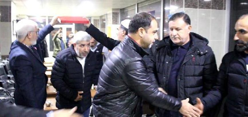 Diyarbakır’da husumetli iki aile, törenle barıştı