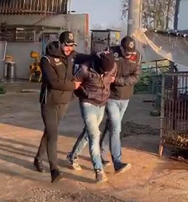 İzmir'de terör operasyonu; 4 gözaltı/Ek fotoğraflar