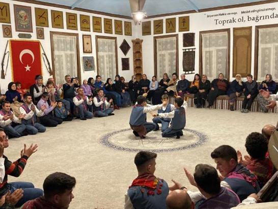 Özel öğrenciler yaren gecesinde