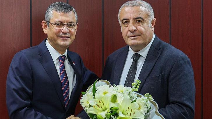 Özgür Özel, Hacı Bektaş Veli Anadolu Kültür Vakfı'nı ziyaret etti