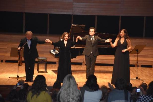 İzmir'de Cumhuriyetin 100'üncü yılına özel 'Atatürk'ü Anlamak' konseri