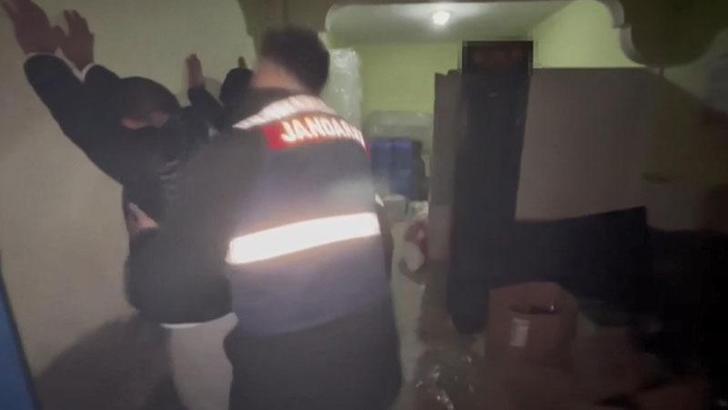 Ümraniye'de jandarmadan yılbaşı öncesi sahte içki operasyonu