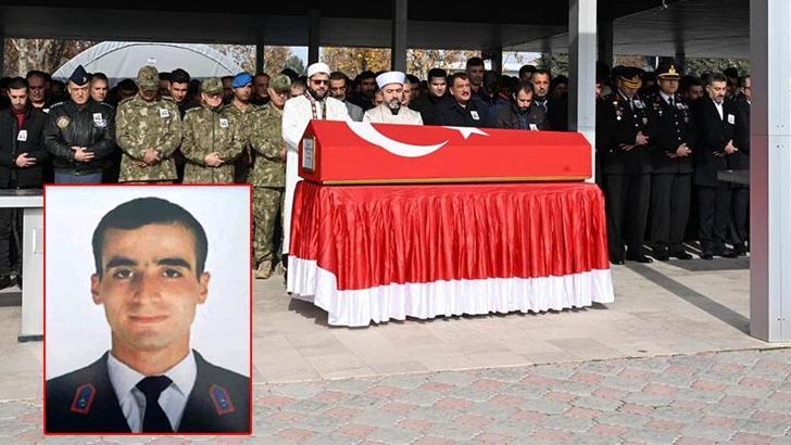 Trafik kazasında hayatını kaybeden Uzman Çavuş Elmas, son yolculuğuna uğurlandı