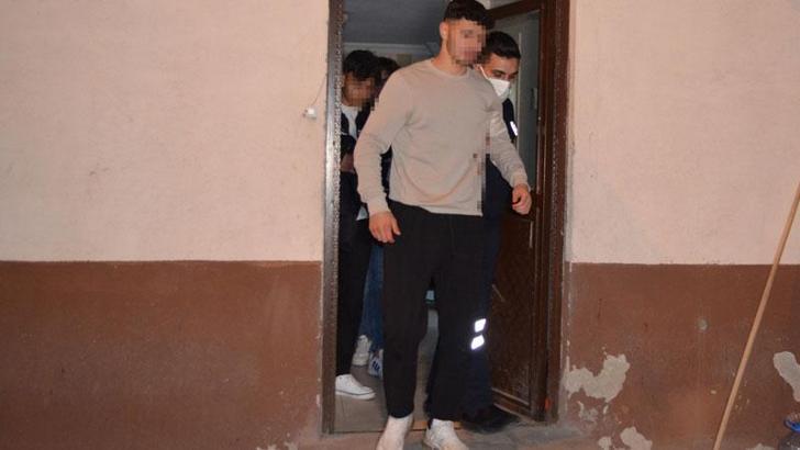 17 yaşındaki Metehan, sokakta bıçaklı saldırıya uğradı