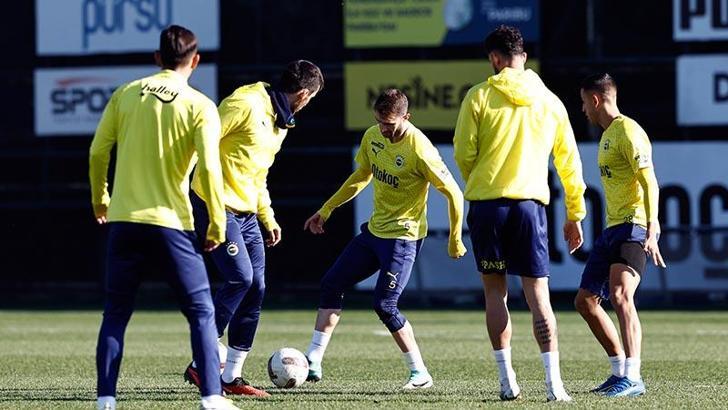 Fenerbahçe'nin Kayserispor maçı kamp kadrosunda sakatlanan Edin Dzeko yer almadı