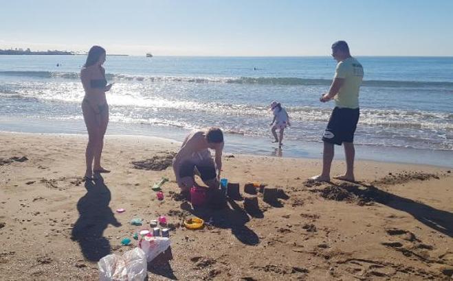 Side'de turistlerin deniz keyfi