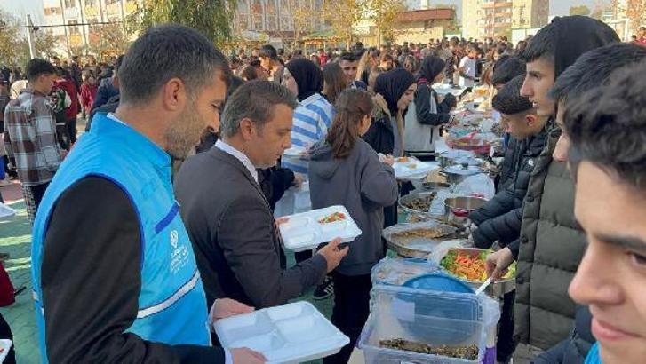 Şırnak’ta Filistinliler yararına kermes