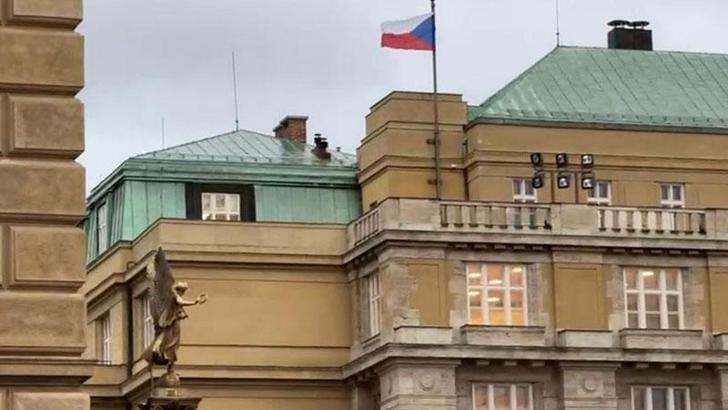 Prag’da 15 kişiyi öldüren saldırganın iki farklı cinayeti daha işlemiş olabileceği açıklandı